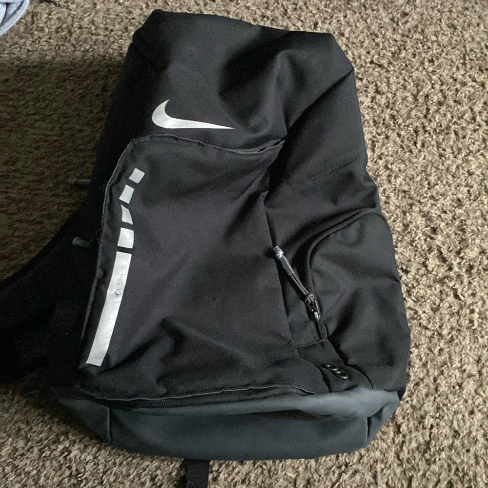 Nike elite bag